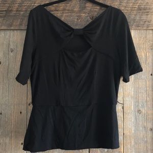 🌟CLEARANCE☀️ WHBM top with keyhole back